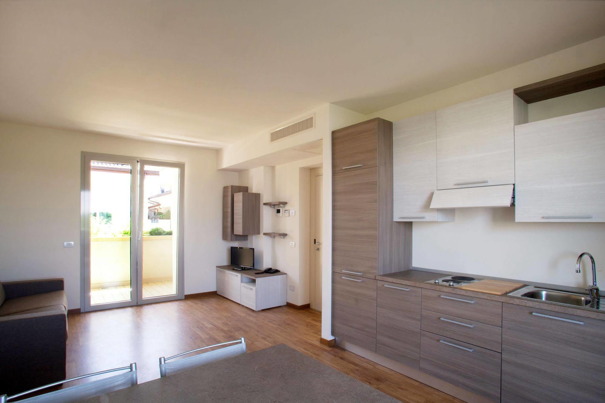 Residence Le Querce Cernusco Sul Naviglio Exterior foto